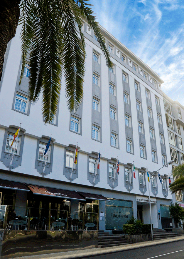 La fachada del Barceló Santa Cruz Contemporáneo, un céntrico hotel de 150 habitaciones 