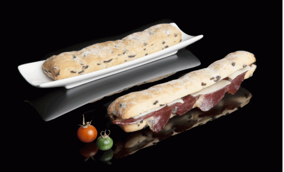 El Bastón de aceituna negra posee un sabor intenso a aceituna