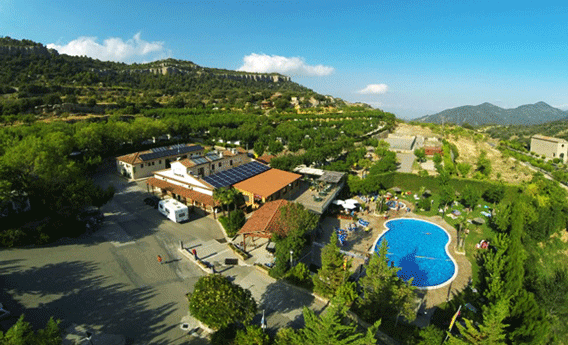Vista aérea del camping Serra de Prades