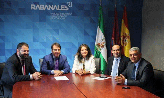 Un momento de la presentación oficial del curso