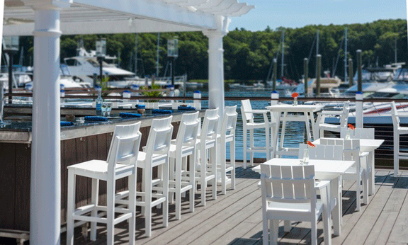 Terraza con muebles de Polywood