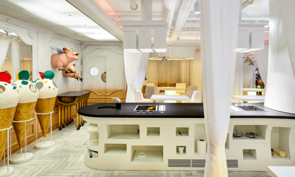 La superficie Dexton se emplea en el showcooking de DiverXo