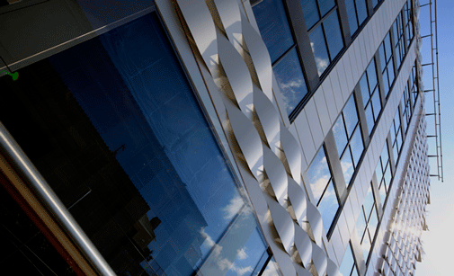 Detalle de la fachada del hotel Avenida Sofía