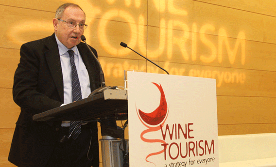 José Luis Bonet, durante su intervención