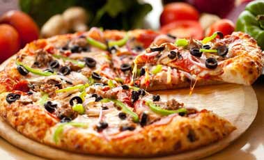 Pizza Buona ofrece pizzas, pero también otros productos