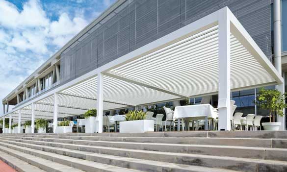 Pérgola bioclimática Saxun instalada en Denia