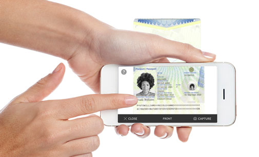 Con esta funcionalidad de Hotel Manager, desde la propia app del hotel el cliente podrá escanear su documento de identidad cuando y donde desee