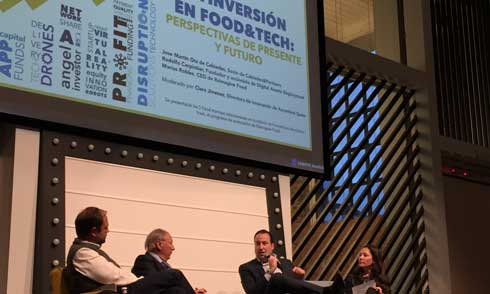 Imagen de los integrantes en el coloquio