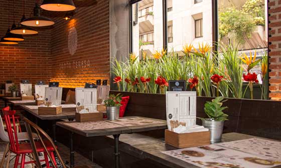 Local Santa Teresa en la calle Ponzano de Madrid