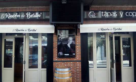 La fachada de "El Rincón de Bertín Osborne" en Valladolid