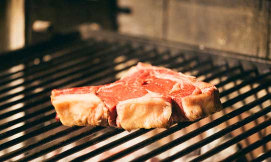 Txuleton a la parrilla de vaca vieja, en Sagardo México