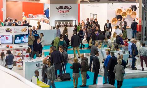 Visitantes en la feria Host