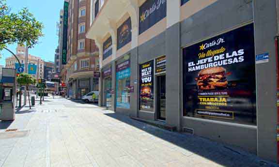 Local de la Gran Vía madrileña donde se va a abrir el primer Carl´s Jr.