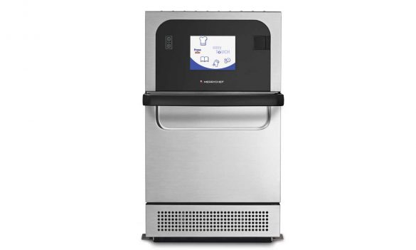 Horno ultrarrápido y compacto Merrychef Marine, perfecto para cruceros