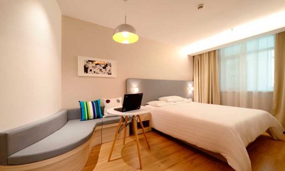 Habitación de hotel urbano