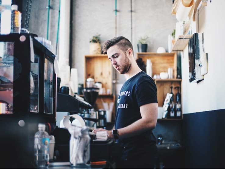 Profesionalhoreca, barista en un establecimiento de hostelería