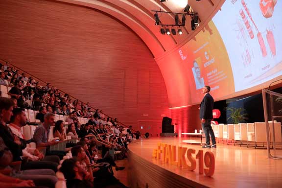 Profesionalhoreca, Joseph Puglisi, asesor científico de Beyond Meat, en plena ponencia en Ftalks'19