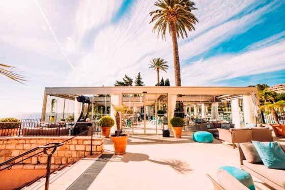 Profesionalhoreca, pérgolas de KE Outdoor Design en la terraza del hotel Royal Riviera