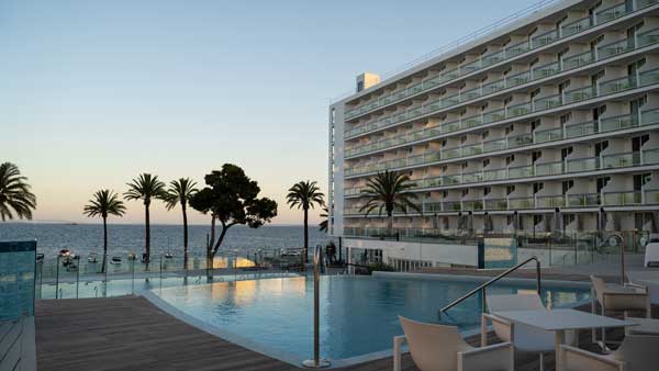 Profesionalhoreca, resort The Ibiza Twiins, The Upper Level