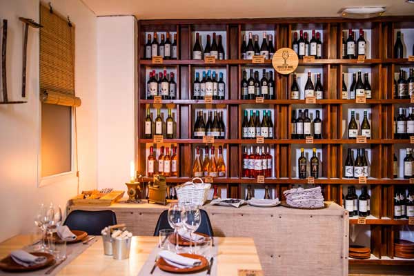 Profesionalhoreca, restaurante y tienda de vinos, en D.Origen