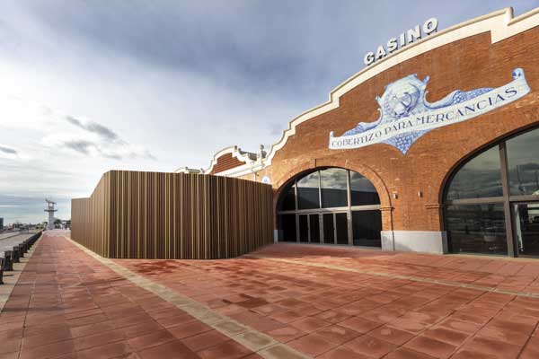 Profesionalhoreca, ampliación del Gran Casino de Castellón con lamas de Giménez Ganga