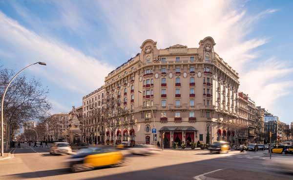 Profesionalhoreca, fachada del hotel Palace Barcelona