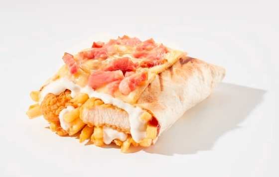 Profesionalhoreca, uno de los populares "tacos franceses" de O'Tacos, que incluyen en su interior patatas fritas y salsa de queso