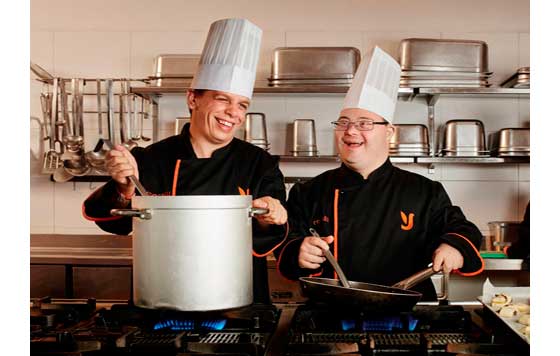 Profesional Horeca, La cocina de Juan, iniciativa solidaria, personas con discapacidad