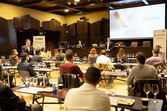 Profesionalhoreca, cata de vinos en el Salón H&T