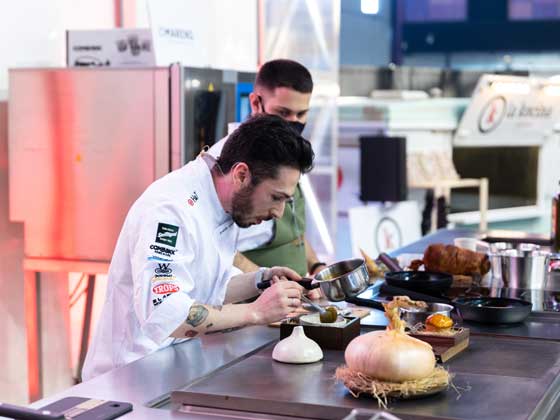 Profesionalhoreca, demostración de un chef en el Salón H&T