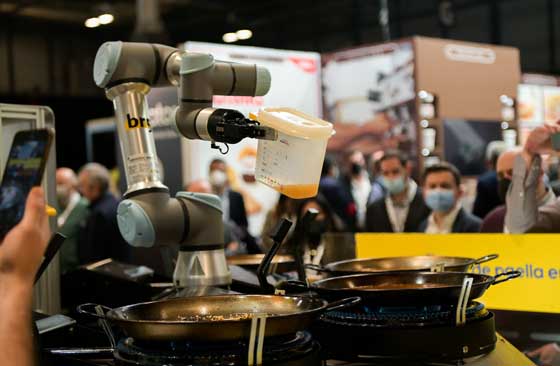 Profesionalhoreca, robot en feria HIP 2022