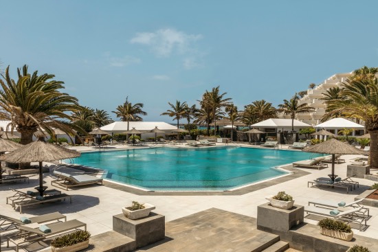 Profesionalhoreca, piscina del hotel Paradisus Salinas Lanzarote