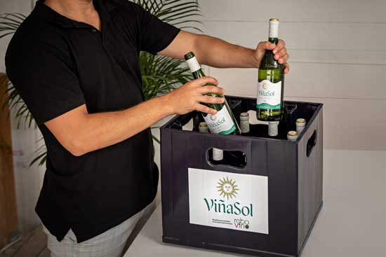 Proefsionalhoreca, caja de botellas retornables de vino de Familia Torres