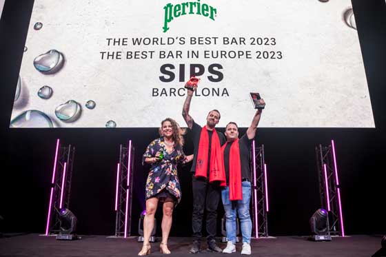 profesionalhoreca, Simone Caporale y Marc Álvarez, de Sips, recogen su primer premio en The World’s 50 Best Bars 2023 como mejor bar del mundo