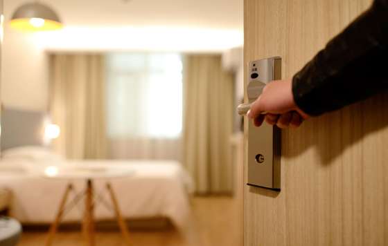 ProfesionalHoreca, habitación de hotel, tendencias en la industria hotelera 2024, Alianza Hotelera
