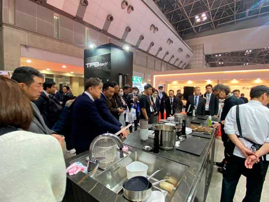 Profesionalhoreca. inducción invisible TPB Tech en la feria HCJ de Tokio