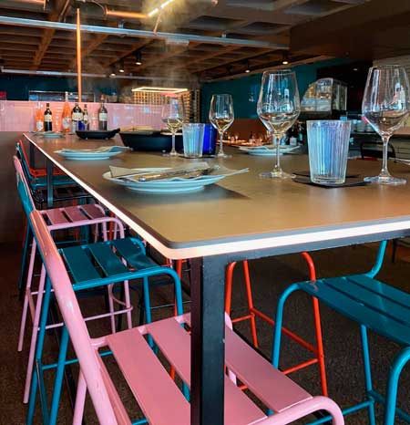 Profesionalhoreca, mesas de TPB Tech con iluminación integrada directa TPB Lux