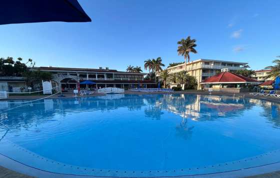 ProfesionalHoreca- Catalonia Hotels & Resorts, Holiday Inn Resort Montego Bay a East Bay Management Company Limited