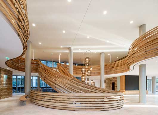 Profesionalhoreca, Solución fonoabsorbente Fade en el techo, Ecophon confort acústico