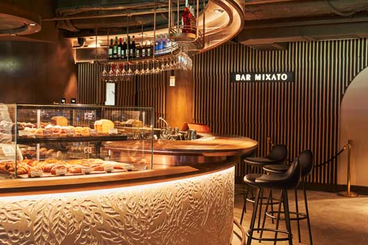 Profesional Horeca, barra y bar Mixato de Starbucks Bernabéu