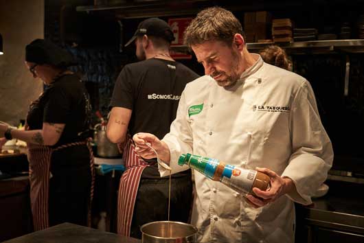 Profesional Horeca, Javi Estévez, chef de La Tasquería y embajador de Knorr Professional. Campaña Cocinando la nueva realidad de la hostelería