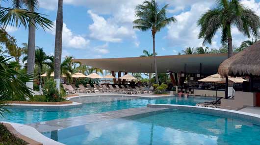 Profesional Horeca, piscina de hotel