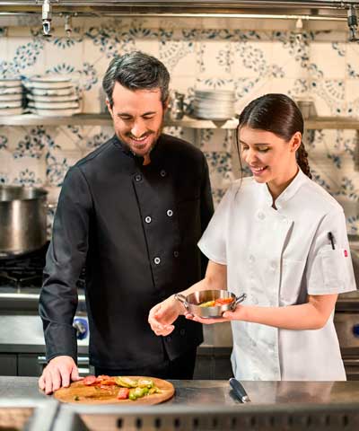 Profesional Horeca, chaqueta de cocina básica, de Velilla. Uniformes de hostelería