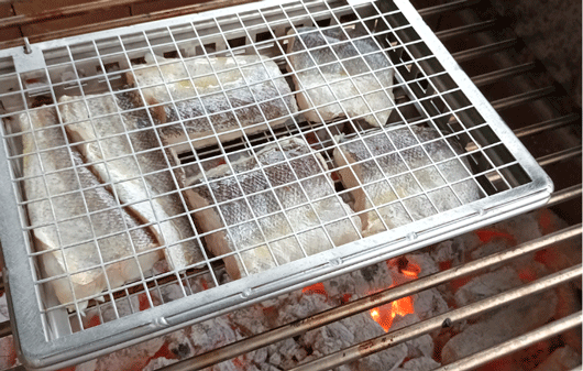 Profesional Horeca, parrilla merlucera de La  Kokotxera, Cuchillería Navarro