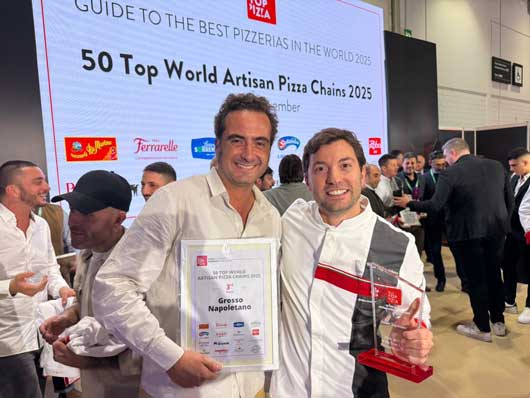 Profesional Horeca, el equipo de Grosso Napoletano, premiado en 50 Top World Artisan Pizza Chains 2025 de 50 Top Pizza