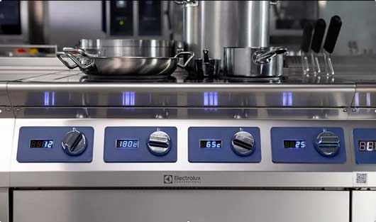 Profesional Horeca, cocina de inducción de la gama e-XP de Electrolux Professional