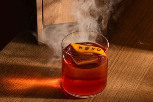 Profesional Horeca, cóctel negroni Kunsei del restaurante Osaka Nikkei en Madrid