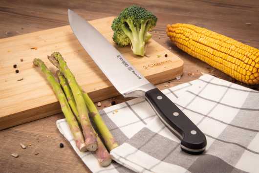 Profesional  Horeca, cuchillo Bavaria de 3 Claveles