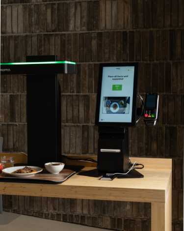 Profesional Horeca, Tecnología Proppos con IA para agilizar los pagos, en la nueva cantina de Nora Real Food