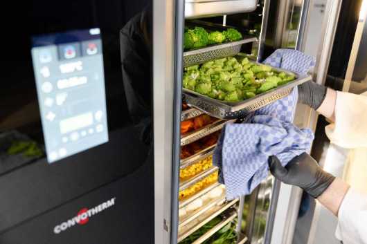 Profesional Horeca, horno mixto de carro Convotherm maxx, de Welbilt